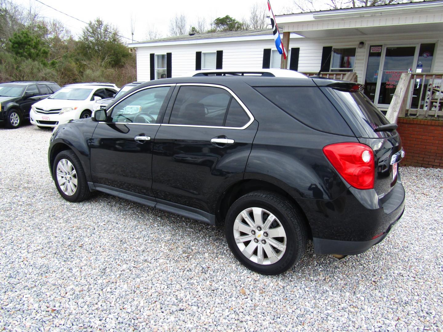 2011 Black /Black Chevrolet Equinox LTZ 2WD (2CNALFEC9B6) with an 2.4L L4 DOHC 16V engine, Automatic transmission, located at 15016 S Hwy 231, Midland City, AL, 36350, (334) 983-3001, 31.306210, -85.495277 - Photo#5